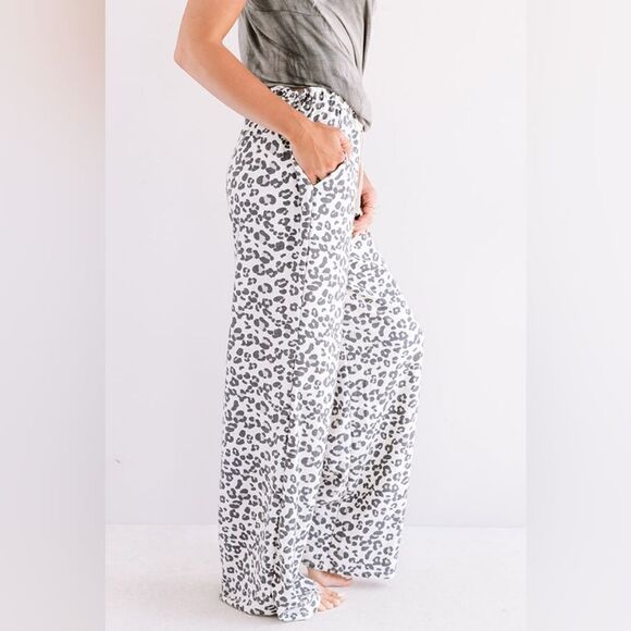Miss Sparkling Leopard Lounge Pant SO COMFORTABLE AND CUTE - Picture 3 of 6